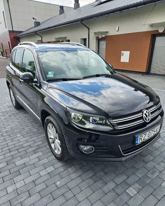 samochody osobowe Volkswagen Tiguan cena 49300 przebieg: 155000, rok produkcji 2013 z Rzeszów